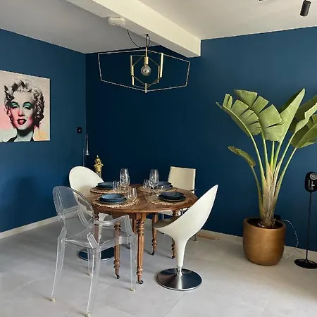 Apartment De Caractere Avec Jacuzzi Fréjus