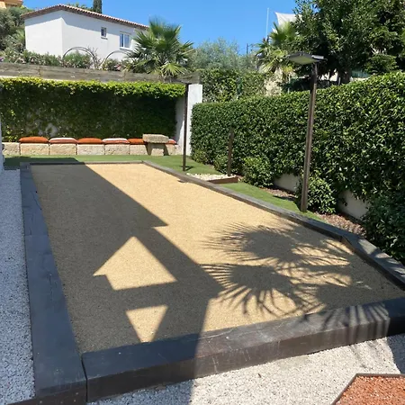 De Caractere Avec Jacuzzi Lejlighed Fréjus
