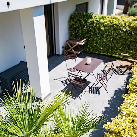 De Caractere Avec Jacuzzi Apartment *